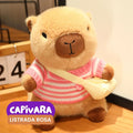 Capivara de Pelúcia com Roupa e Bolsinha